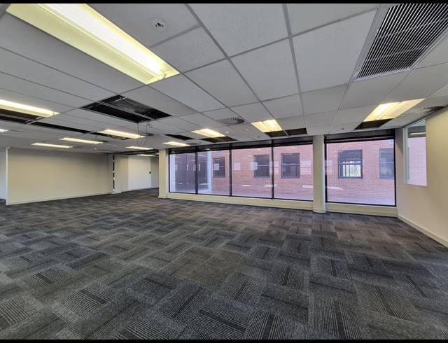 232M² OFFICE TO LET IN WAVERLEY